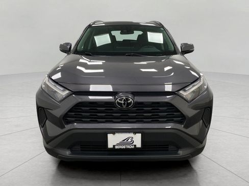 Used 2025 Toyota RAV4 XLE AWD/4WD image 10