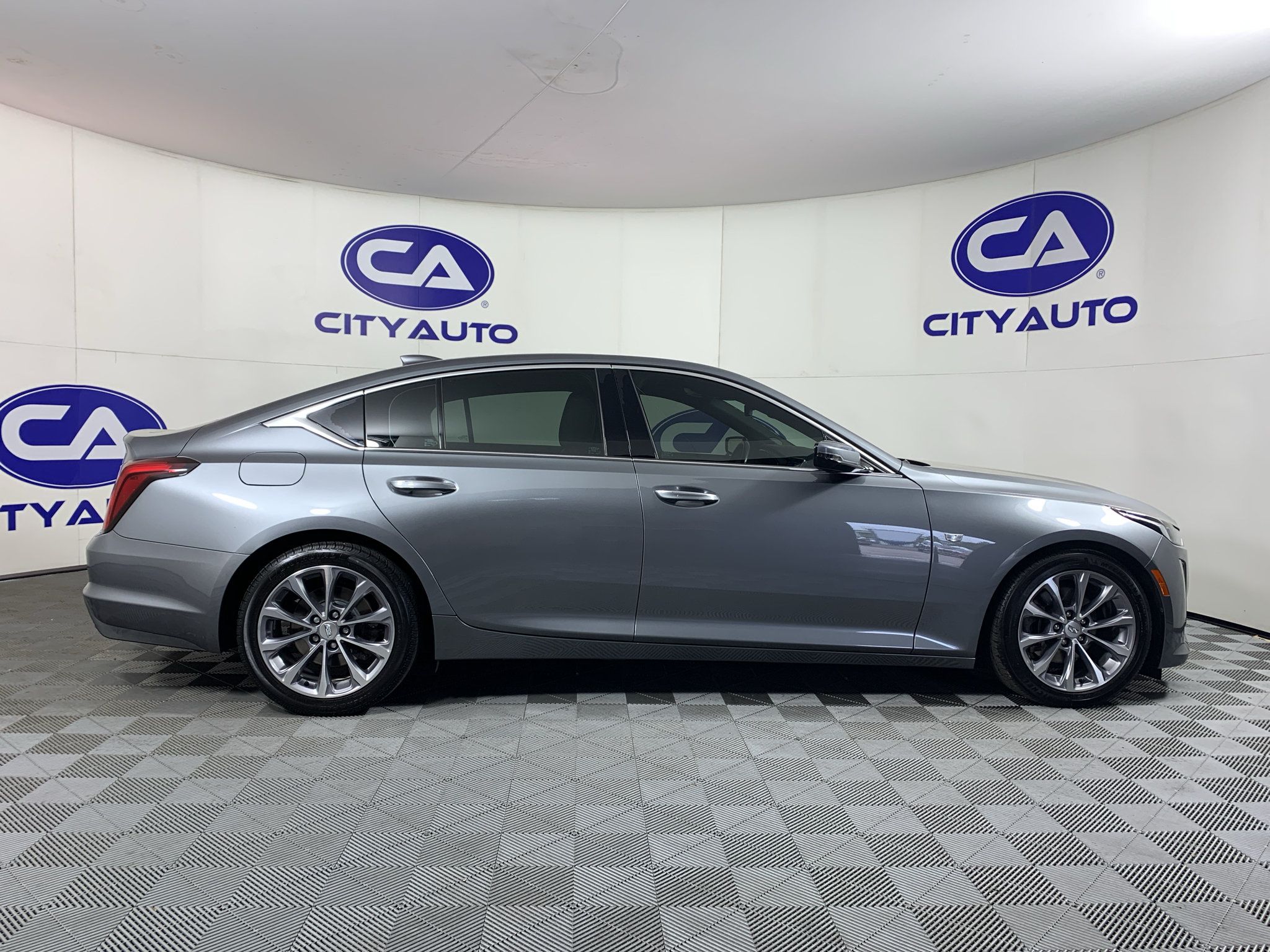 Used 2020 Cadillac CT5 Premium Luxury RWD image 2