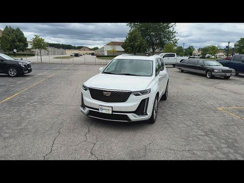 Certified 2023 Cadillac XT6 Premium Luxury AWD/4WD image 31