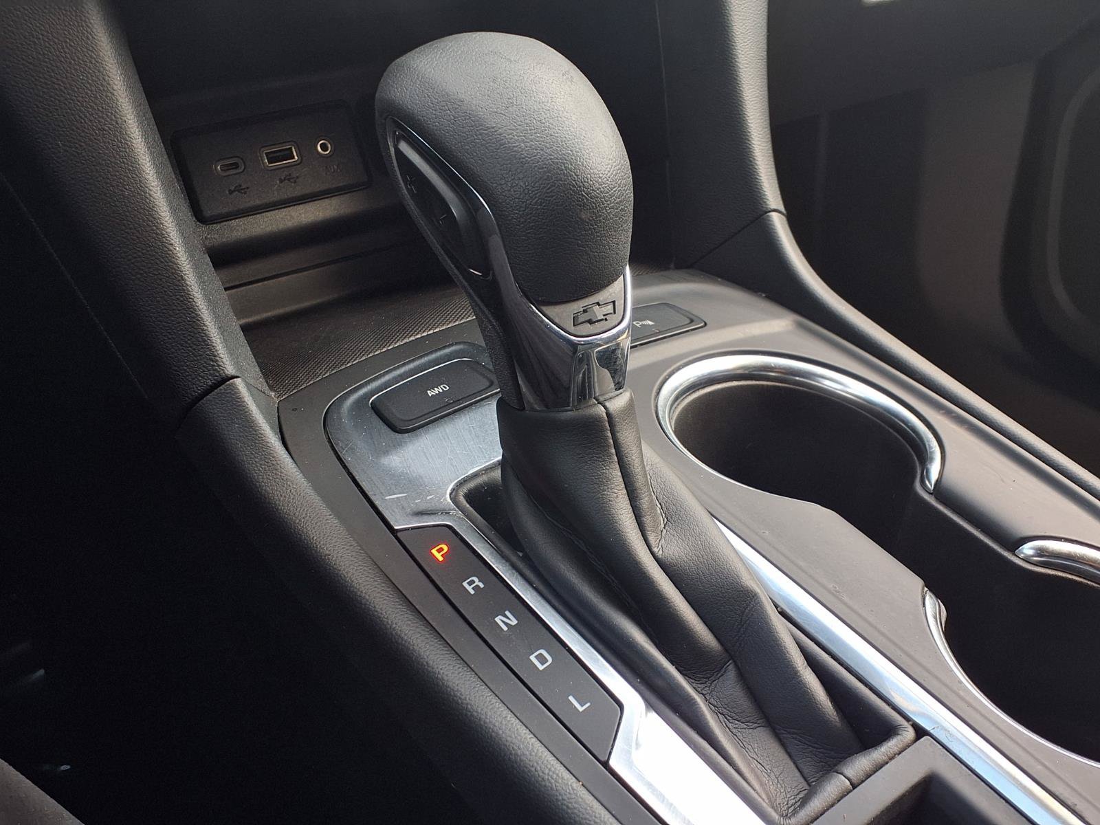 Used 2024 Chevrolet Equinox LT AWD/4WD image 8