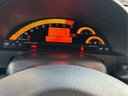 Used 2005 Honda S2000 image 6