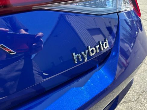 Used 2023 Hyundai Elantra Limited w/ Cargo Package FWD image 31