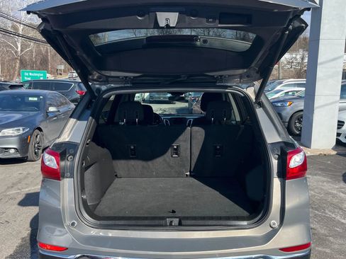Used 2019 Chevrolet Equinox LT image 12