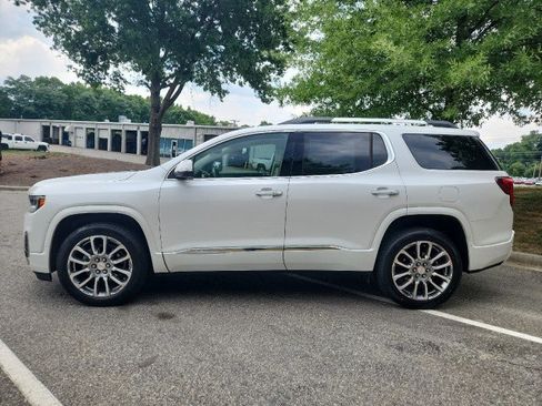 Used 2023 GMC Acadia Denali w/ Denali Technology Package AWD/4WD image 4