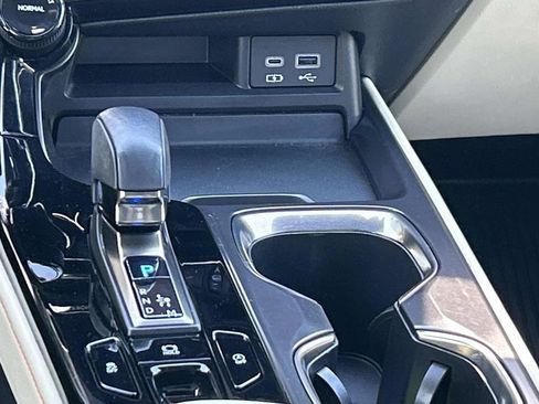 Used 2024 Lexus NX 250 FWD w/ Cold Area Package image 28