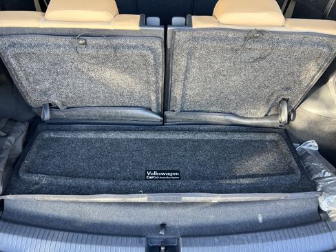 Certified 2024 Volkswagen Tiguan SE image 31