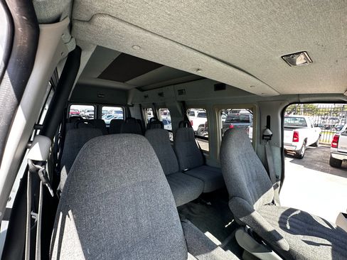 Used 2004 Ford E-250 and Econoline 250 Extended image 67