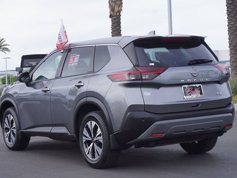 Certified 2023 Nissan Rogue SV image 3