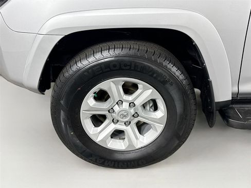 Certified 2024 Toyota 4Runner SR5 Premium image 46