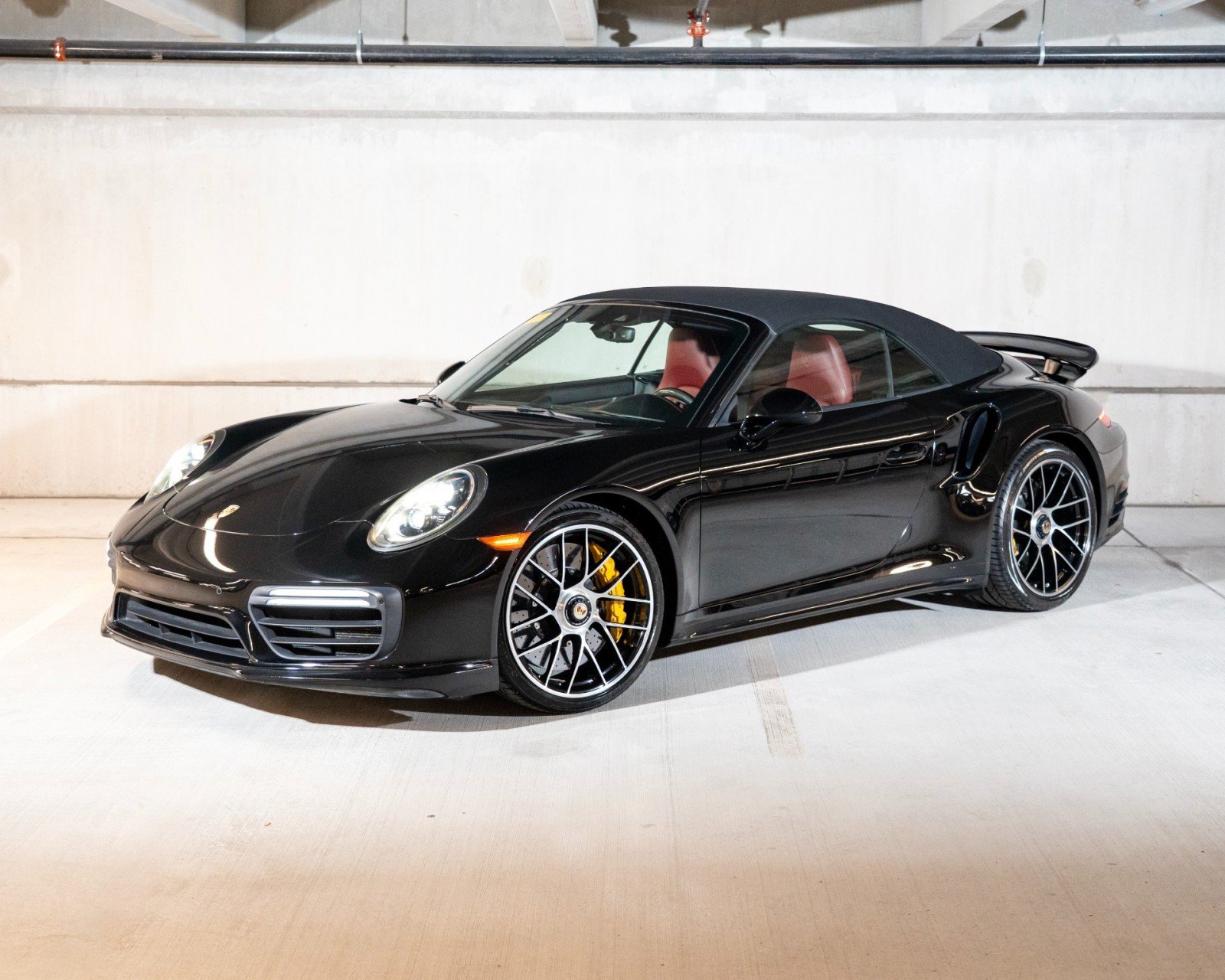 Certified 2019 Porsche 911 Turbo S AWD/4WD image 1