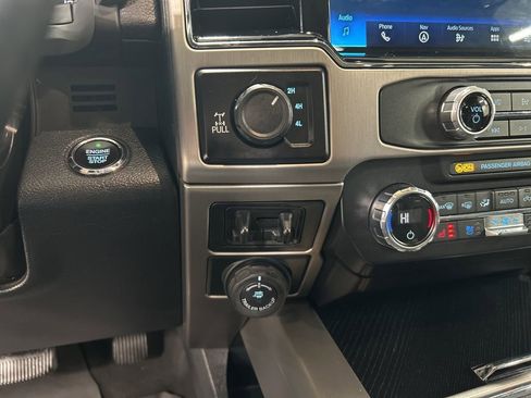 Certified 2022 Ford F350 Platinum AWD/4WD image 21