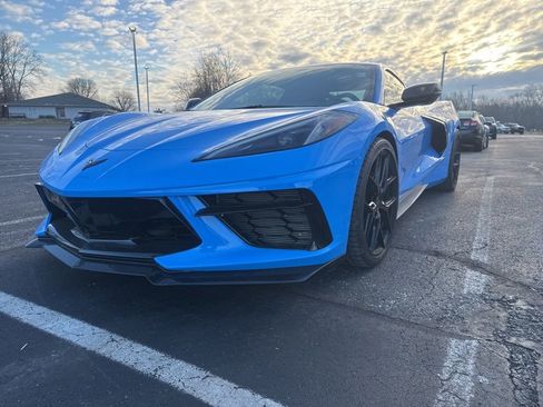 Used 2023 Chevrolet Corvette Stingray Coupe w/ Z51 Performance Package image 25