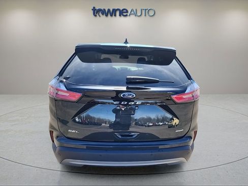 Used 2022 Ford Edge SEL w/ Convenience Package image 4