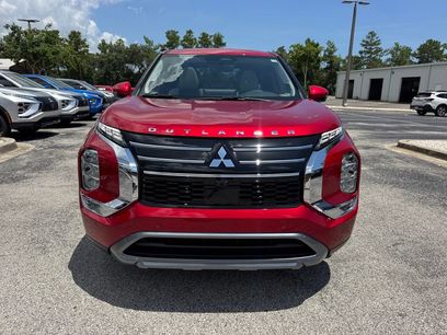 New 2025 Mitsubishi Outlander SE