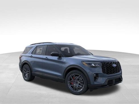 New 2026 Ford Explorer ST-Line w/ ST-Line Street Pack AWD/4WD image 8