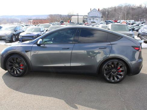 Used 2022 Tesla Model Y Performance image 5