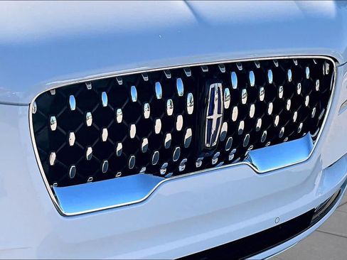 Used 2023 Lincoln Aviator Grand Touring w/ Equipment Group 301A AWD/4WD image 32