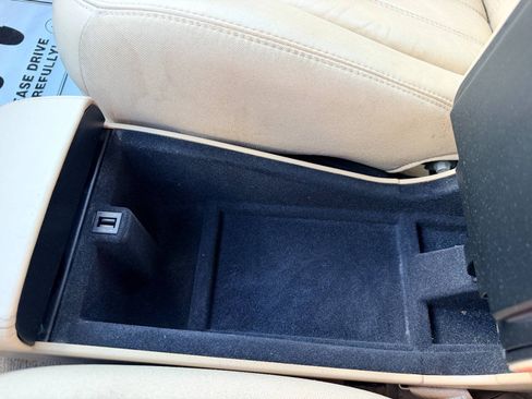 Used 2011 Buick Lucerne CXL FWD image 37