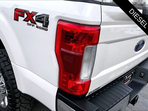 Used 2019 Ford F350 Lariat w/ Lariat Ultimate Package image 23