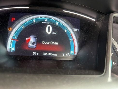 Used 2017 Honda Civic EX-L image 5