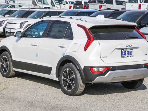 New 2026 Kia Niro LX FWD image 6