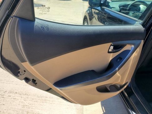 Used 2013 Hyundai Elantra GLS FWD image 13