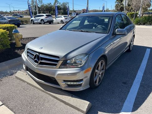 Used 2014 Mercedes-Benz C 250 Sedan image 3