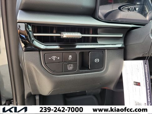 New 2026 Kia Sportage LX FWD image 22