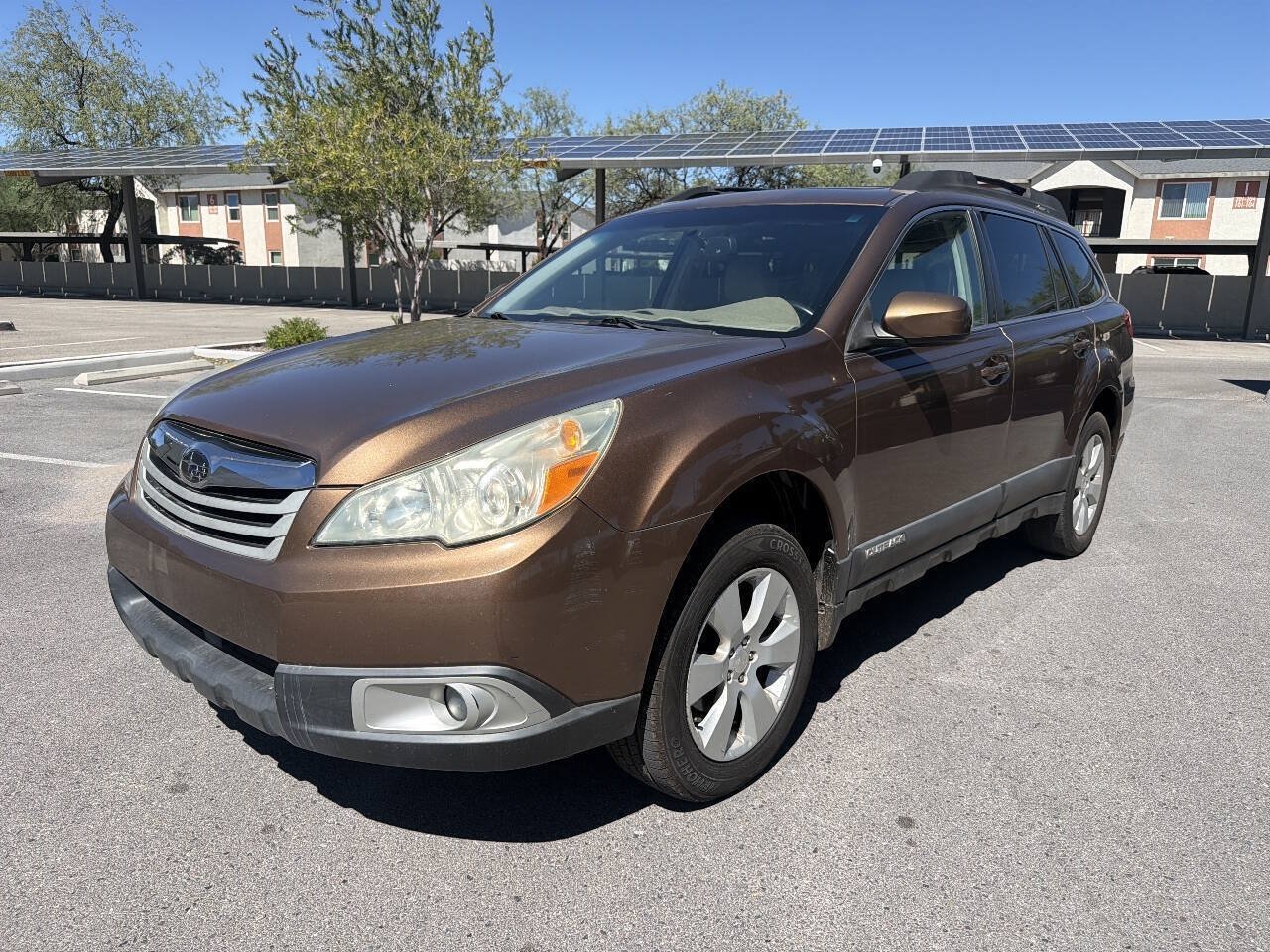 Used 2011 Subaru Outback 2.5i Premium AWD/4WD image 2