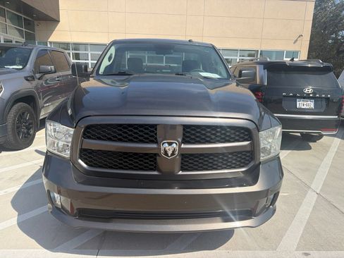 Used 2014 RAM 1500 Express RWD image 2