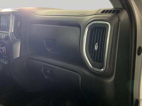 Used 2022 Chevrolet Silverado 1500 LT w/ Z71 Off-Road Package AWD/4WD image 18