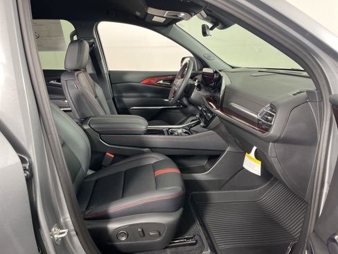New 2026 Chevrolet Traverse RS FWD image 8