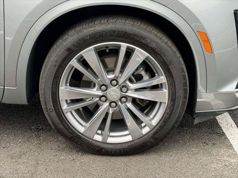 Used 2023 Cadillac XT6 Premium Luxury AWD/4WD image 9