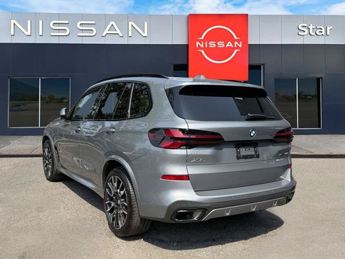 Used 2024 BMW X5 xDrive40i w/ M Sport Package AWD/4WD image 4