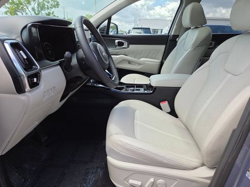Used 2023 Kia Sorento SX AWD/4WD image 29