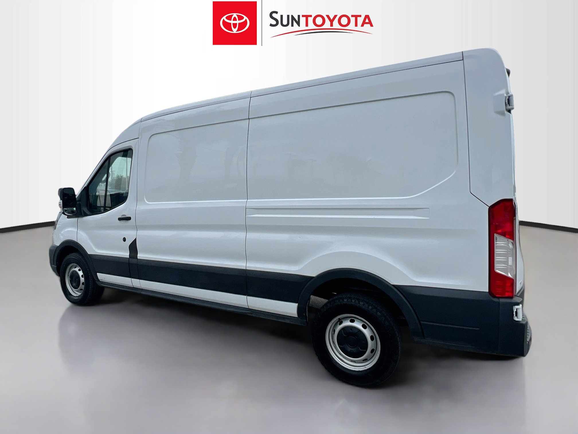 Used 2021 Ford Transit 250 Medium Roof RWD image 6