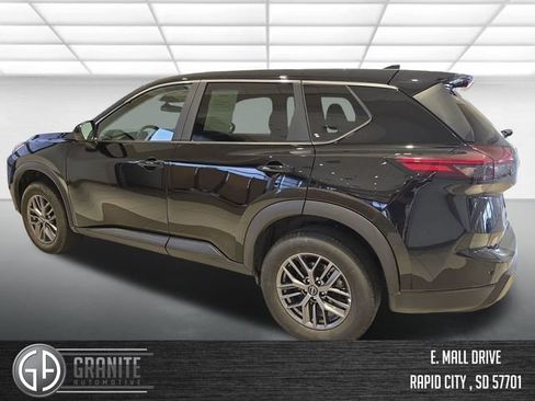 Used 2026 Nissan Rogue SV AWD/4WD image 4