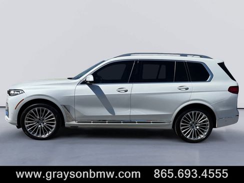 Used 2021 BMW X7 xDrive40i w/ Executive Package image 6