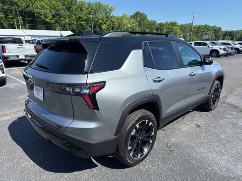 New 2026 Chevrolet Equinox RS w/ Convenience Package III FWD image 5