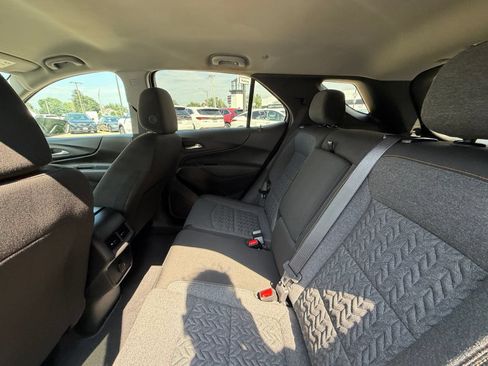 Used 2024 Chevrolet Equinox LT FWD image 5