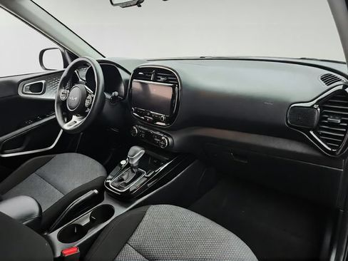 Used 2023 Kia Soul S FWD image 25
