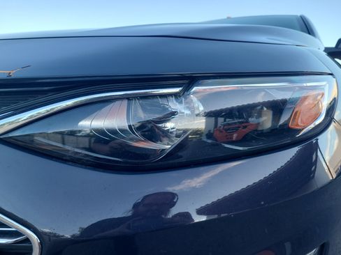 Used 2025 Chevrolet Malibu LT FWD image 9