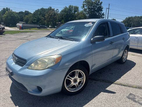 Used 2005 Toyota Matrix FWD image 3