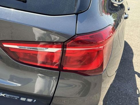 Used 2021 BMW X1 xDrive28i w/ Convenience Package AWD/4WD image 15