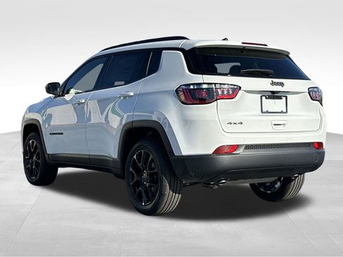 New 2026 Jeep Compass Latitude image 24