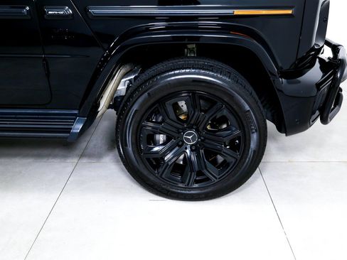 Used 2025 Mercedes-Benz G 63 AMG 4MATIC image 32