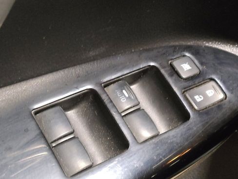 Used 2019 Mitsubishi Eclipse Cross AWD image 27