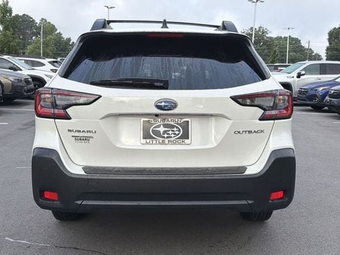 Certified 2025 Subaru Outback Premium AWD/4WD image 4