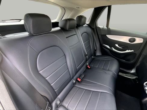 Certified 2022 Mercedes-Benz GLC 300 w/ Premium Package Lite image 20