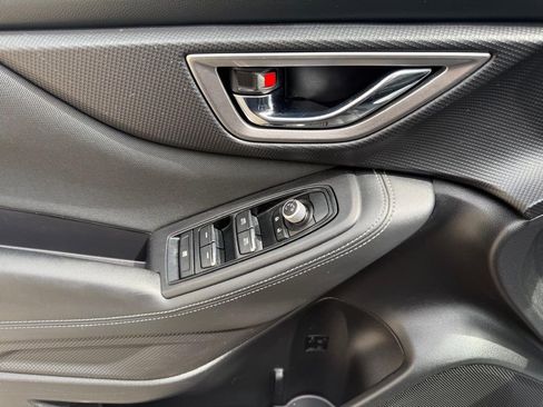 Used 2019 Subaru Forester Premium image 12